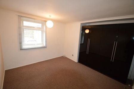 2 bedroom Apartment - CORNERS, WELWYN GARDEN CITY. - Photo 4