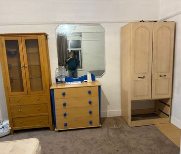 Room in a Shared Flat, Green Lane, IG3 - Photo 1