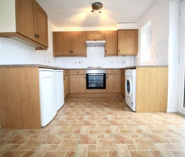 3 Bedroom House - Link Detached To Let - Photo 5