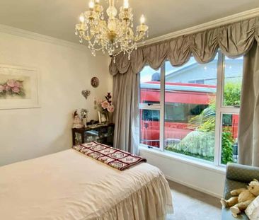 Fully furnished and low maintenance - Photo 3