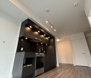 For Lease - 448 BURNHAMTHORPE Road Unit# 1612, Mississauga, Ontario - Photo 5