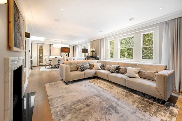 4 bedroom flat to rent - Photo 1