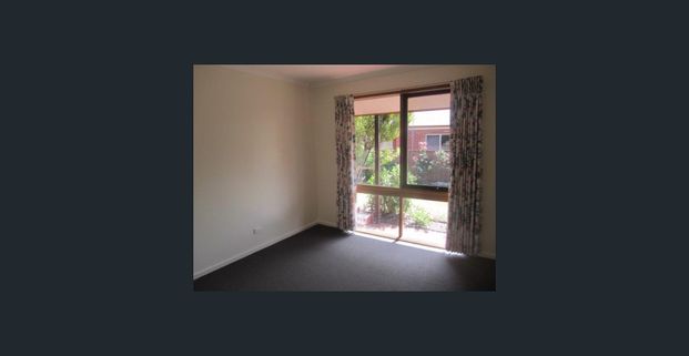 QUIET COURT LOCATION - Photo 1