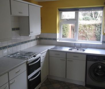 3 bedroom terraced house to rent - Photo 5