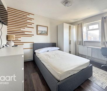 1 bedroom in a house share to rent - Photo 4