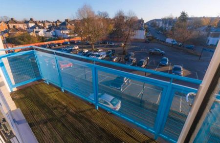 1 Bed Flat, Sark House, SE13 - Photo 2