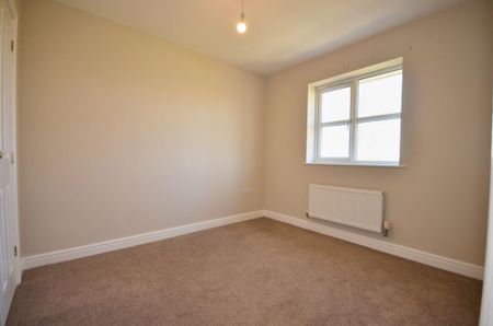 4 bedroom detached house to rent - Photo 5