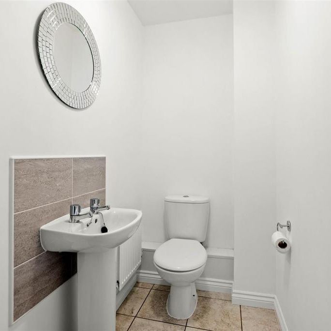 3 bedroom semi-detached house to rent - Photo 1