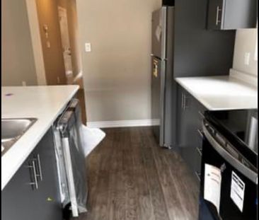 For Lease - 58 Genoa Drive, Hamilton, Ontario - Photo 3