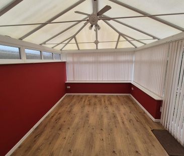 3 bedroom detached house to rent - Photo 3