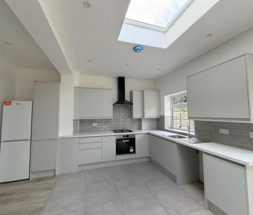 4 bedroom terraced house to rent - Photo 4