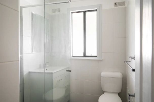 “BEAUTIFULLY PRESENTED 3 BEDROOM HOME WITH AIR CON!!” - Photo 1