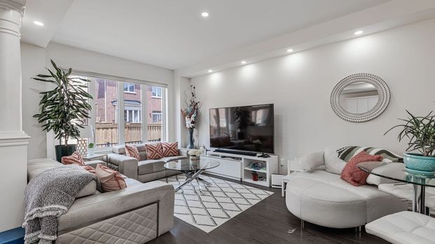 For Lease - 12 Dale Meadows Road, Brampton, Ontario - Photo 1