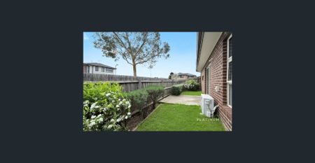 Townhouse Living Made Easy - Photo 3