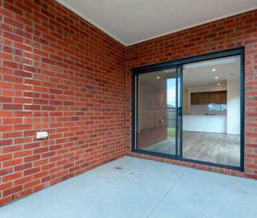Stylish Family Home in the Heart of Leopold - Photo 6