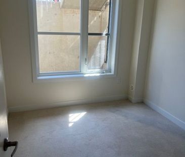 For Lease - 15100 Yonge Street Unit# 107, Aurora, Ontario - Photo 2