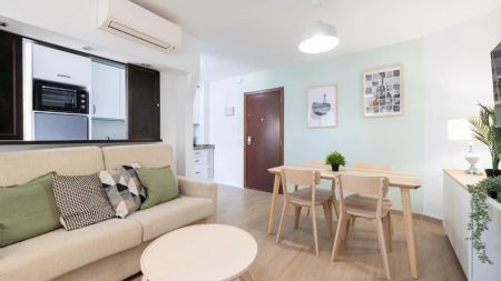 Piso de alquiler en Avenida de Los Guindos, Los Guindos - Parque Mediterráneo - Santa Paula - Photo 3