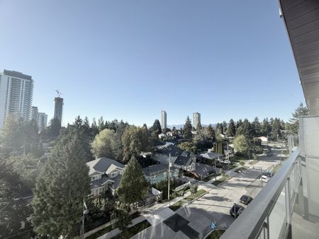 Bright and Brand New One Bedroom in Surrey Central - Photo 5