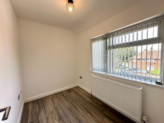 3 bedroom end of terrace house to rent - Photo 1