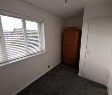 2 bedroom semi-detached house to rent - Photo 2