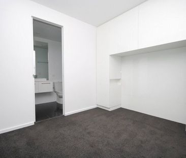 1604/601 Little Lonsdale Street - Photo 2