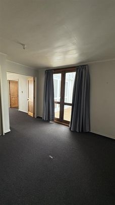 Charming Two-Bedroom Unit with Sunny Courtyard - Utuhina - Photo 1