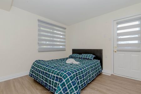 For Lease - 215 Jeffcoat Drive, Toronto, Ontario - Photo 5