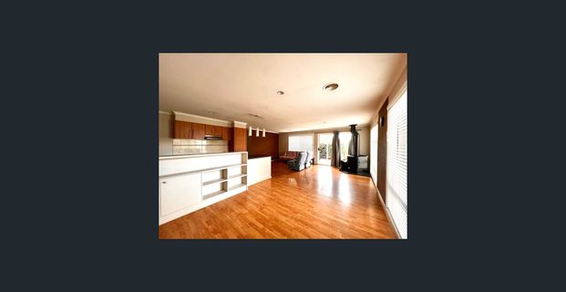 Lovely family home. - Photo 1