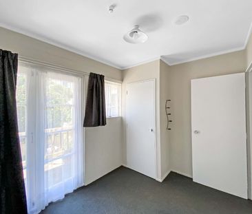 Sunny & Convenient Johnsonville Living - Photo 3