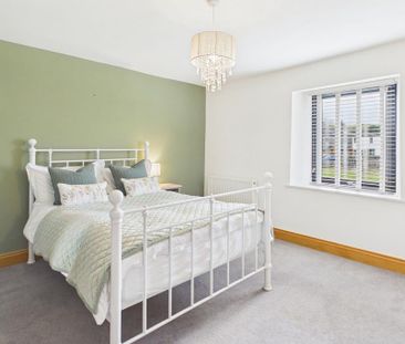 3 bedroom terraced house to rent - Photo 6