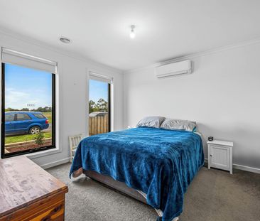 Modern, Low-Maintenance Living in a Convenient Location - Photo 3