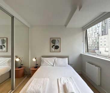 Studio to rent - Photo 2
