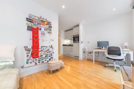 Studio to rent - Photo 2