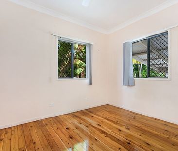 19 Catalina Street, Loganlea QLD 4131 - House For Rent | Domain - Photo 2