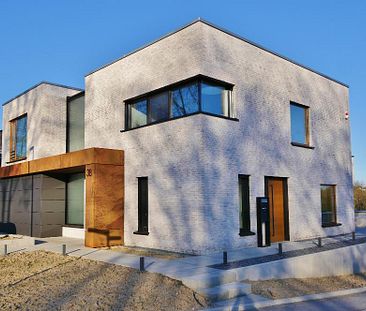 Sie suchen das Besondere ? Exklusive 2-Zimmer Terrassenwohnung in bester Lage des Haaner Musikantenviertels - Photo 1