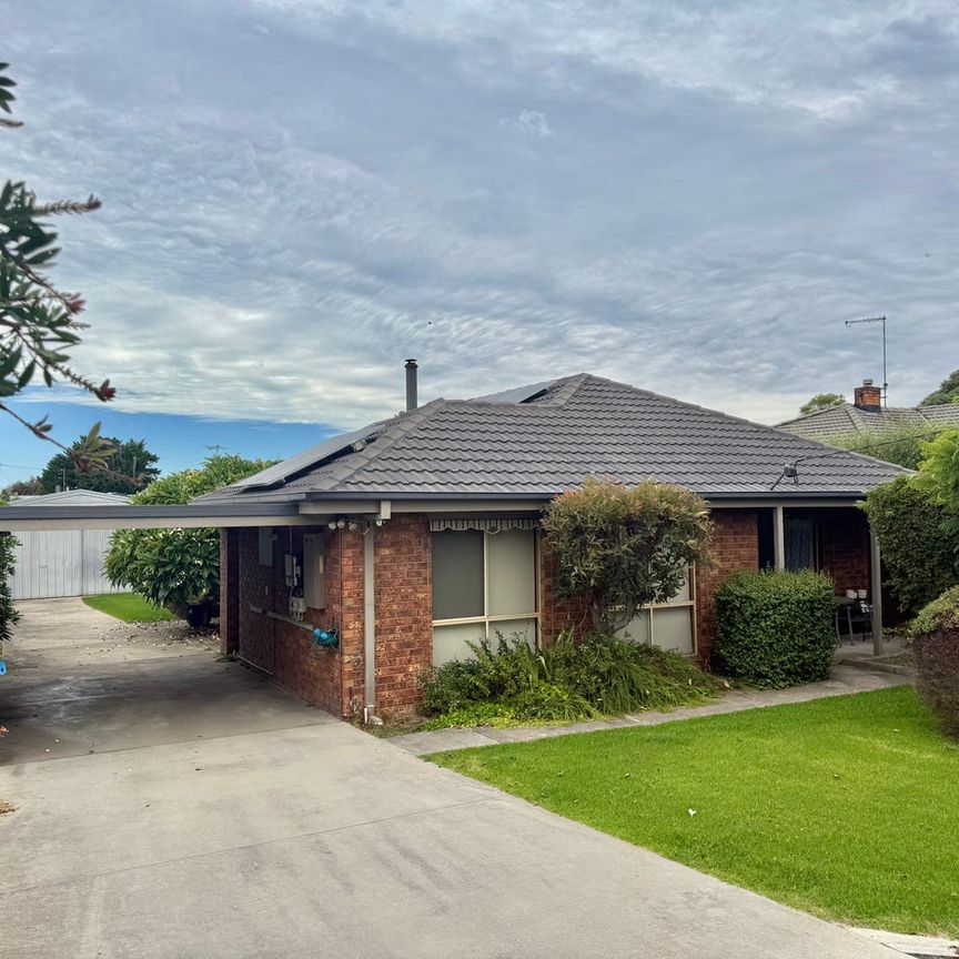 Well-Sized Family Home in Quiet Lakes Entrance Location - Photo 1