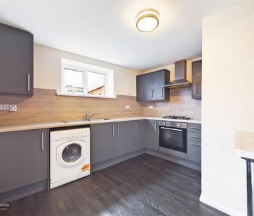 2 bedroom Maisonette to rent - Photo 6