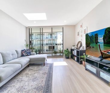 Modern Two Bedroom Unit - Photo 1