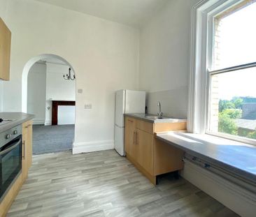 1 bedroom flat to rent - Photo 2