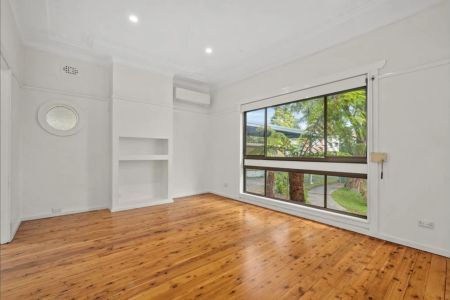 The Ideal Family Home - Conveniently located to all amenities - Photo 5