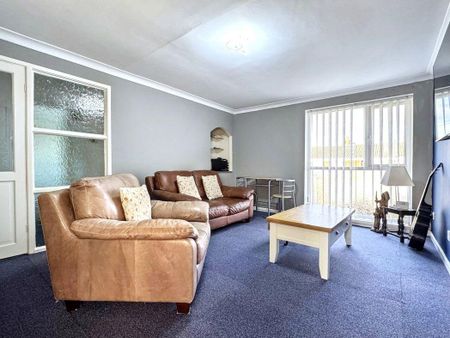 Chichester Way, Fellgate, Jarrow, Tyne and Wear, NE32 4XR - Photo 5