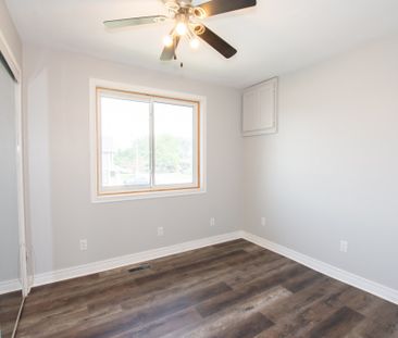 **ALL INCLUSIVE** 2 Bedroom + Den in Welland!! - Photo 6