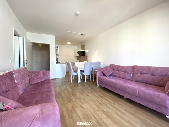 Möblierte 2-Zimmer-Wohnung im 3. Liftstock mit Freifläche in U6-Nähe - Photo 1