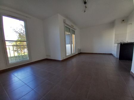 Location Appartement 1 pièce 31m² AIX EN PROVENCE 80ème - Photo 2