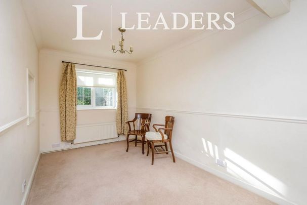 2 bedroom terraced house to rent - Photo 1