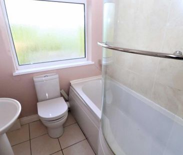 3 bedroom detached house to rent - Photo 5