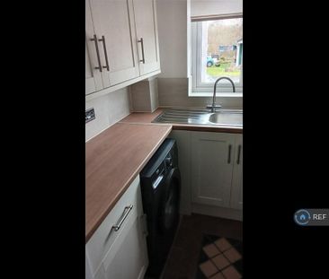 1 bedroom semi-detached house to rent - Photo 5