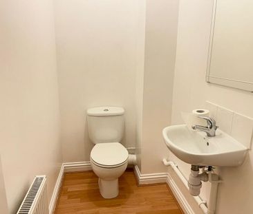 2 bedroom terraced house to rent - Photo 6