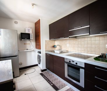 Location Appartement 3 pièces 56m² ST DENIS 97400 - Photo 5