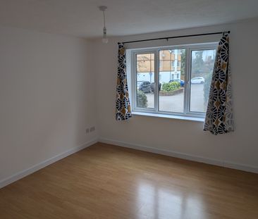 1 Bed Flat, Butlers Close, BS5 - Photo 1